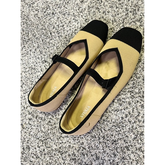 Elegant Two-Tone Flats - Picture 4 of 8
